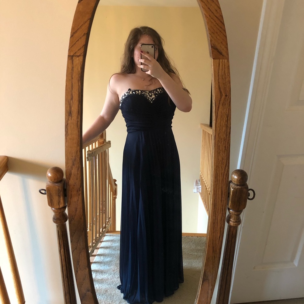 Blue strapless prom dress